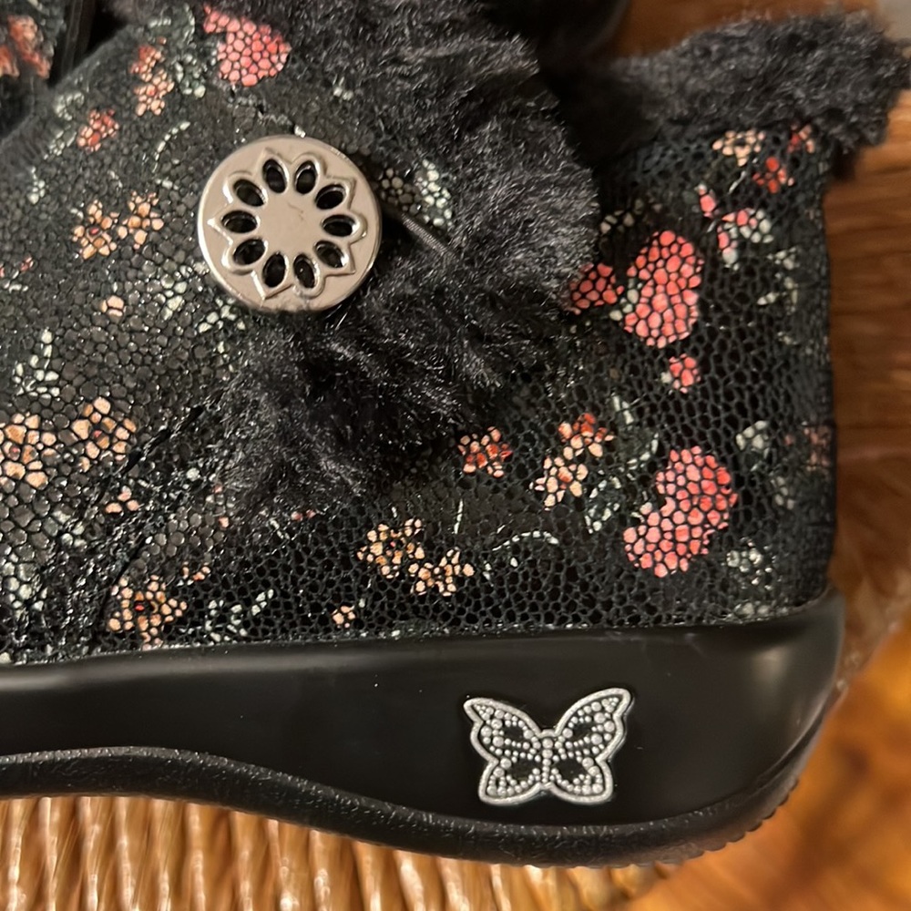Brand new ankle boots - Picture 2 of 4